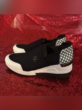 Michael Kors Black and White Slip-On Sneakers with Logo Heel Accent